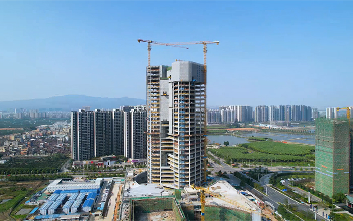 城市“金名片”| jbo竞博塔机助建新会第一高楼