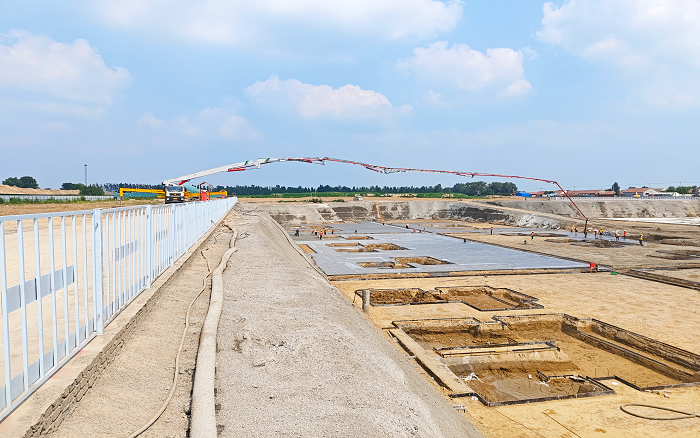 jbo竞博大米数泵车助建陵城物流园 构筑民生工程新引擎