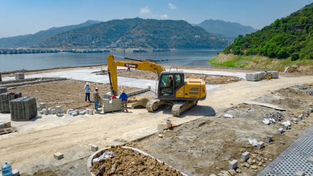 jbo竞博XE135G挖掘机助力夔门旅游码头建设，以高效节能赢得客户信赖