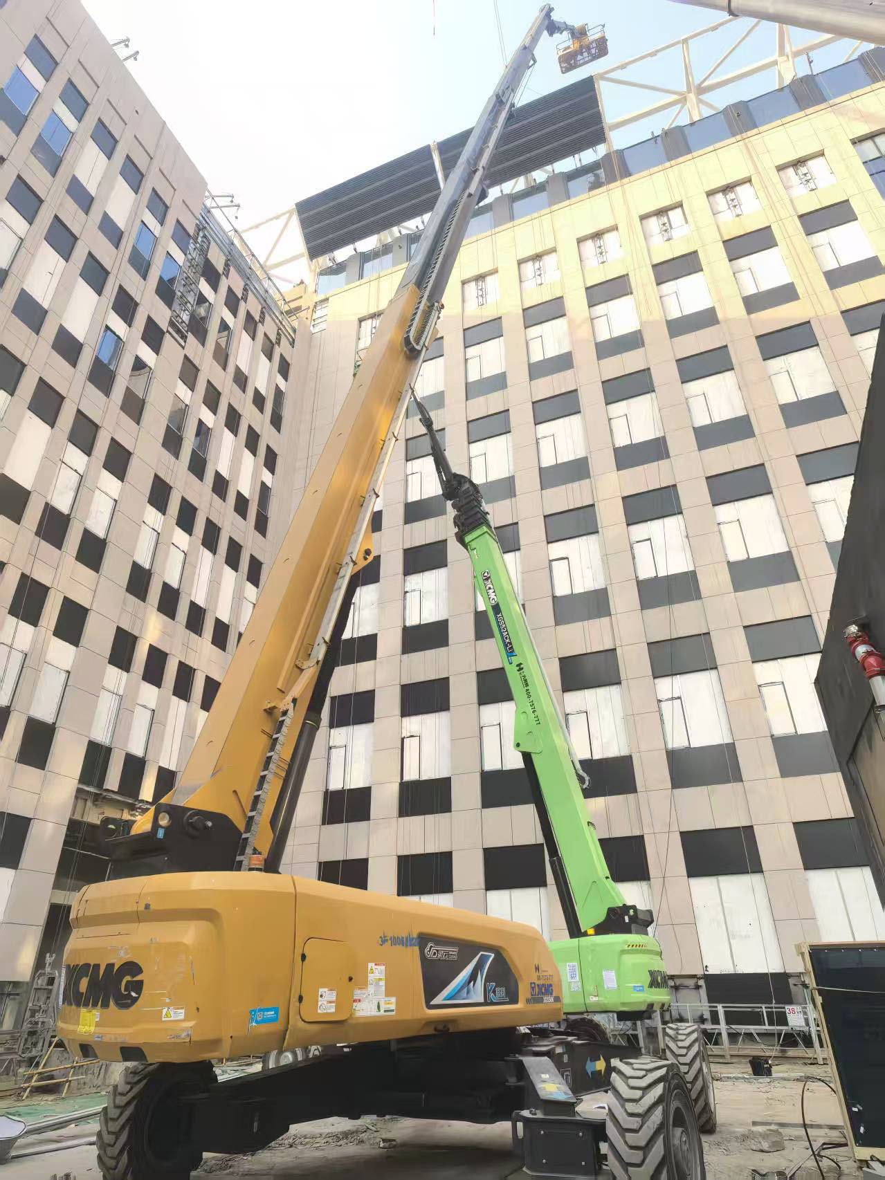 筑梦名校！jbo竞博高米数直臂高空作业平台护航人大附中项目建设