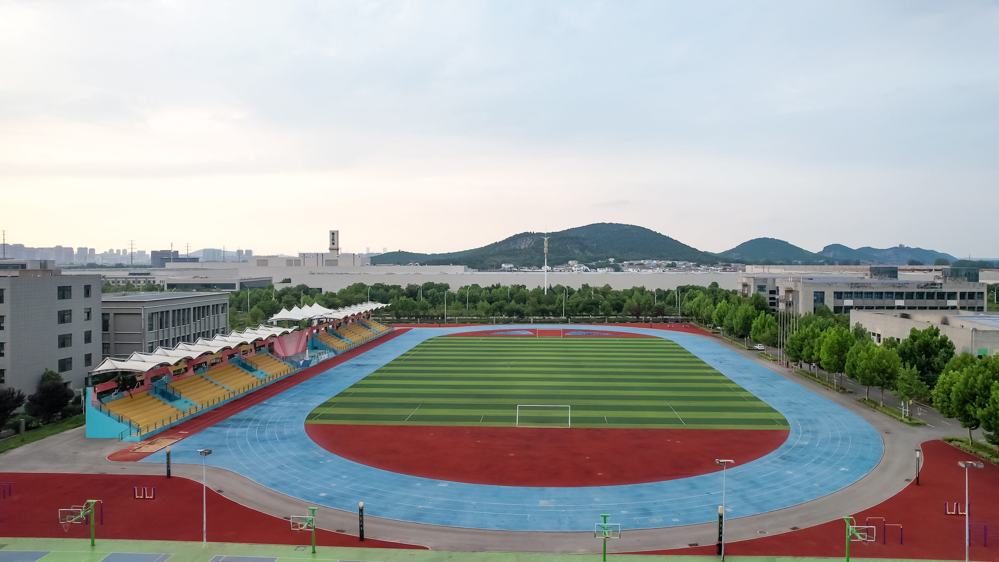 运动场所-运动场航怕全景1